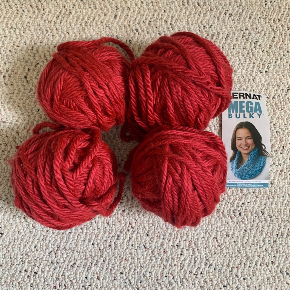 ✨2/$20✨ Bernat Mega Bulky Yarn in Claret